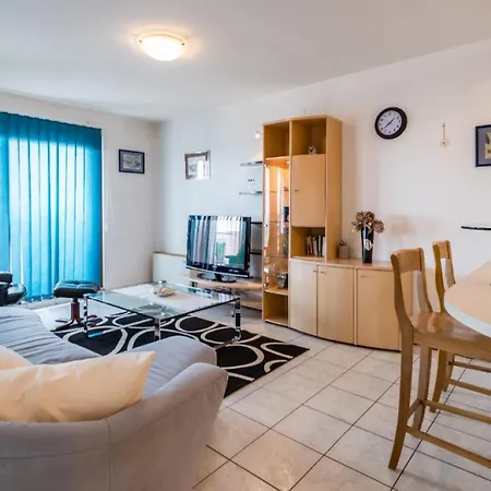 Sea View Reno W/garage * ספליט