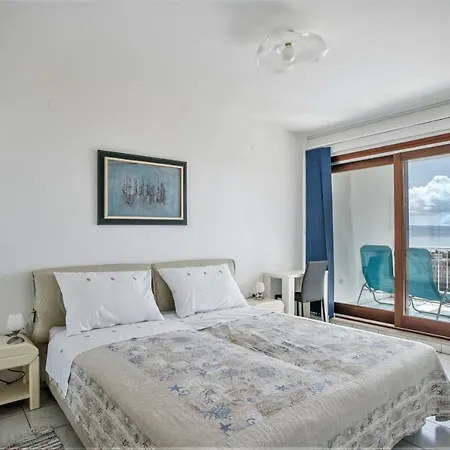 Sea View Reno W/garage