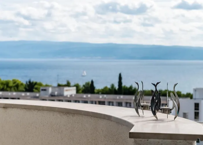 Apartment Sea View Reno W/garage Split