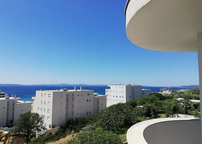 Sea View Reno W/garage *