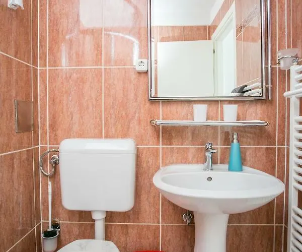 Apartment Sea View Reno W/garage *